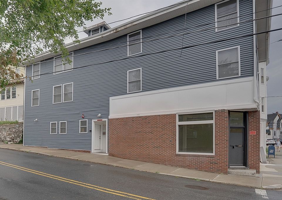 1st image of 1 Glenwood St APT 2