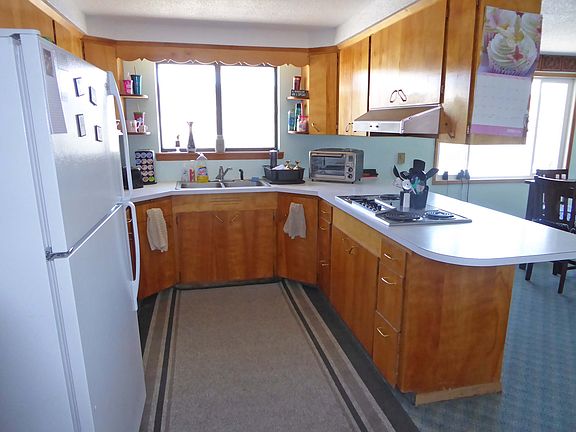 4th image of 319 Sunny Dr