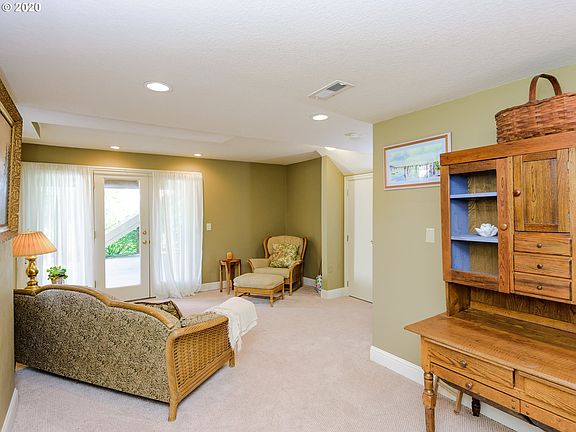 4th image of 16301 SE Evergreen Hwy