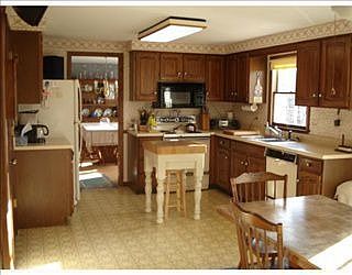 3rd image of 3960 Murry Highlands Cir