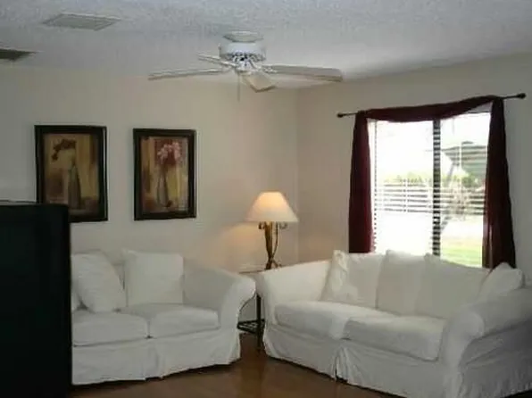 11881 Sturbridge Ln, Wellington, FL 33414