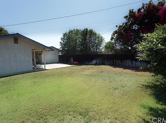 3rd image of 551 E Leadora Ave