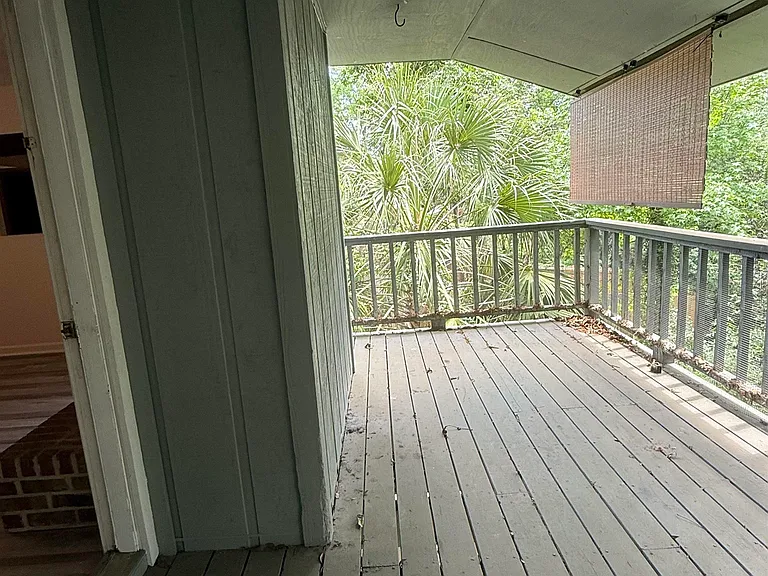 1873 Larette Dr — Photo 6