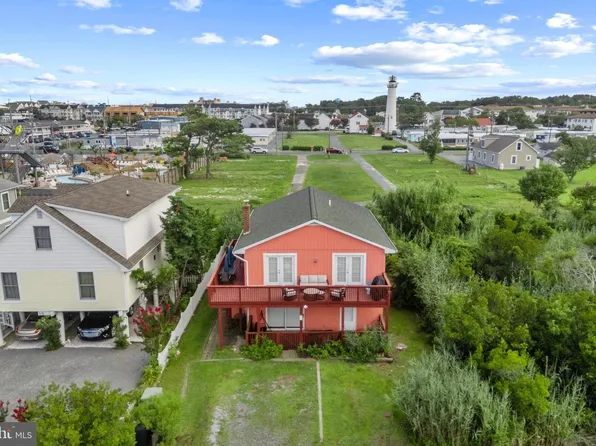 20 W Maryland Ave, Fenwick Island, DE 19944