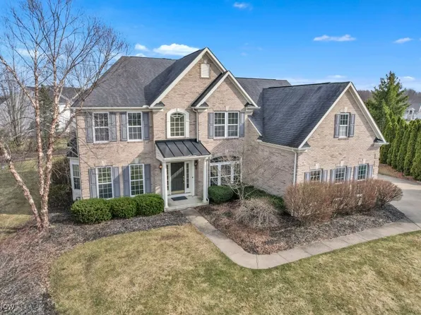 3387 Burgundy Cir, Avon, OH 44011