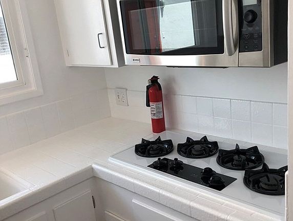 4th image of 1328 Havenhurst Dr APT 206