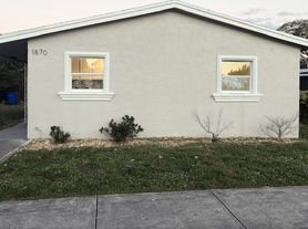 1870 Gardenia Rd, Fort Lauderdale, FL