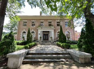 900 Vine St APT 4, Chattanooga, TN 37403