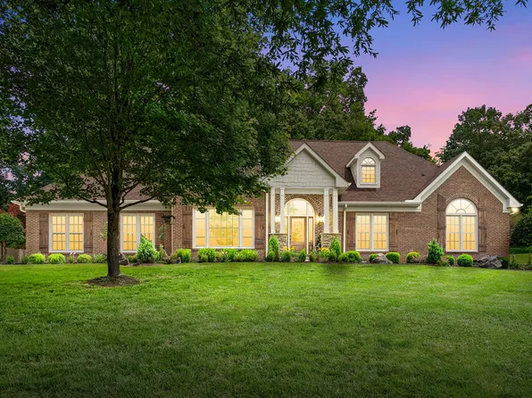 566 Pond Apple Rd, Clarksville, TN 37043