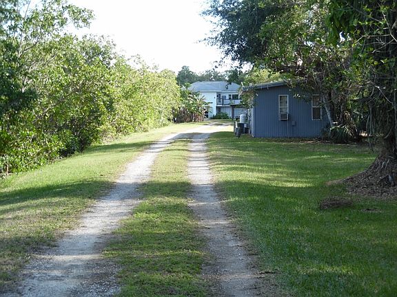 2nd image of 1 Plantation Parkway #Everglades