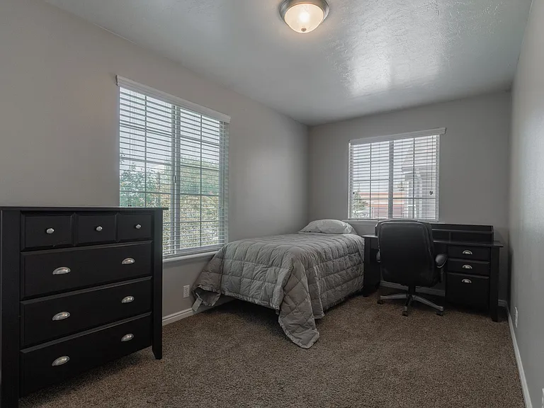 935 N University Ave #16 — Photo 13