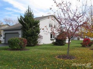 17 Parkington Cir, East Syracuse, NY 13057