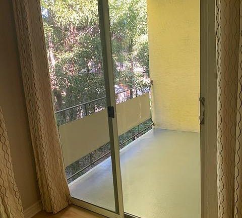 4th image of 1306 Martin Luther King Jr Way APT 2E