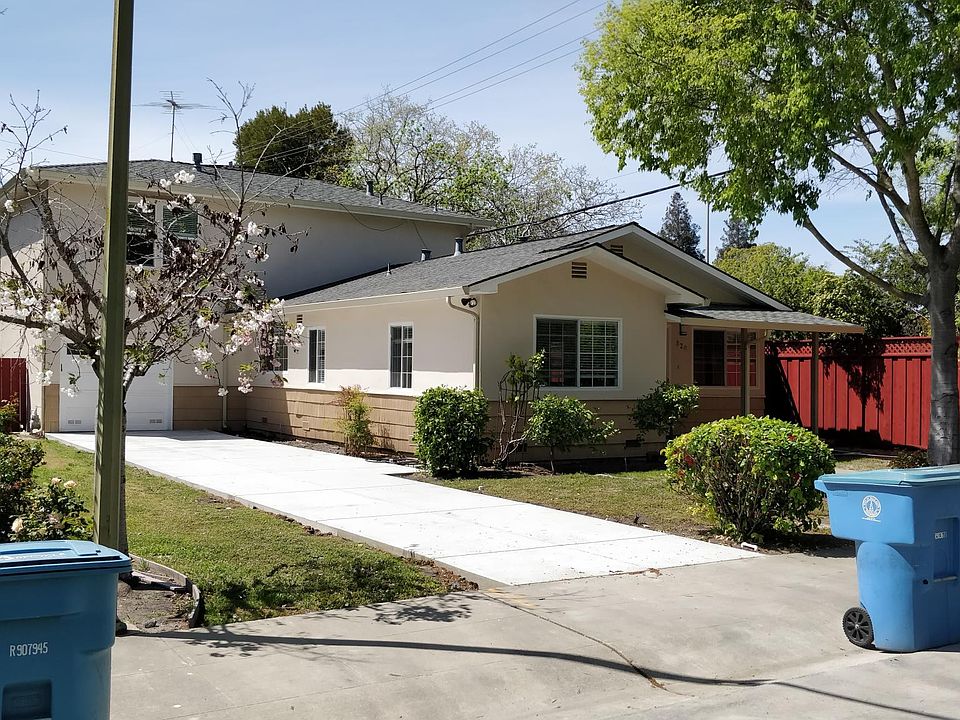 1st image of 820 Warren Way