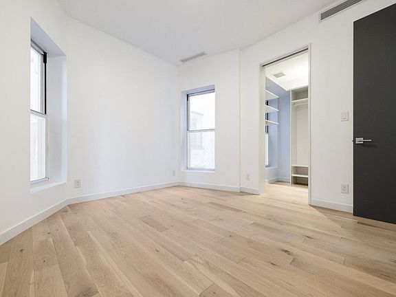 5th image of 184 E 7th St APT 19