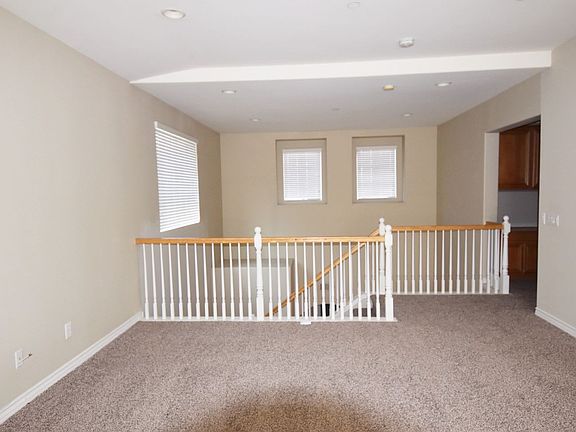 5th image of 15579 Syracuse Ln
