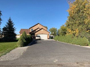 619 3rd Pl SE, Soap Lake, WA 98851