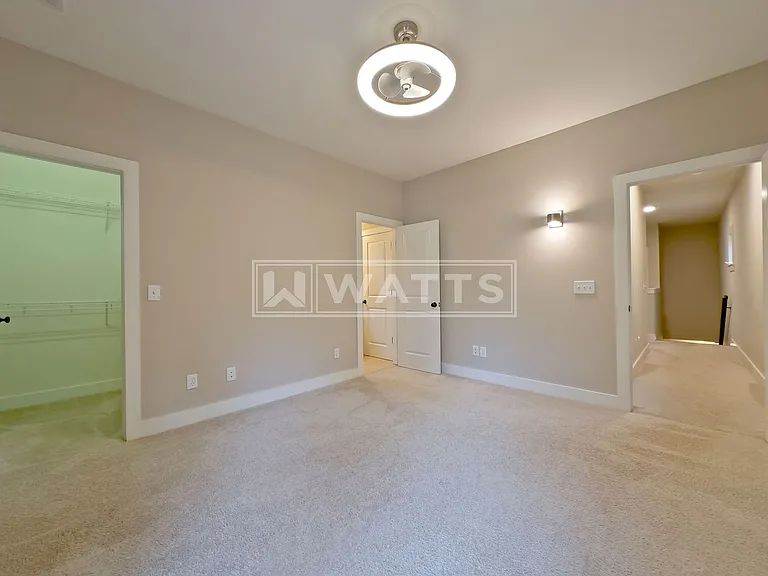 216 Hawthorn St — Photo 25