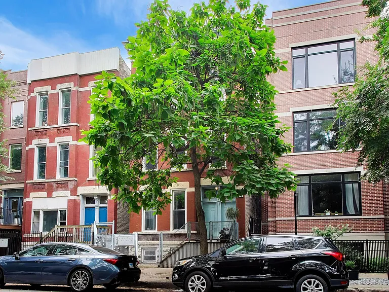1729 W Erie St #2N — Photo 3