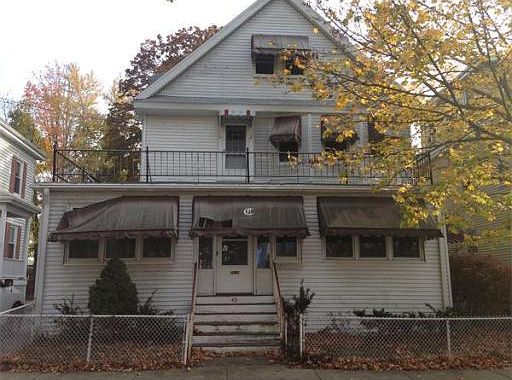 2nd image of 49 Wellington St
