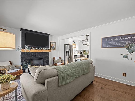 5th image of 3103 County Farm Rd