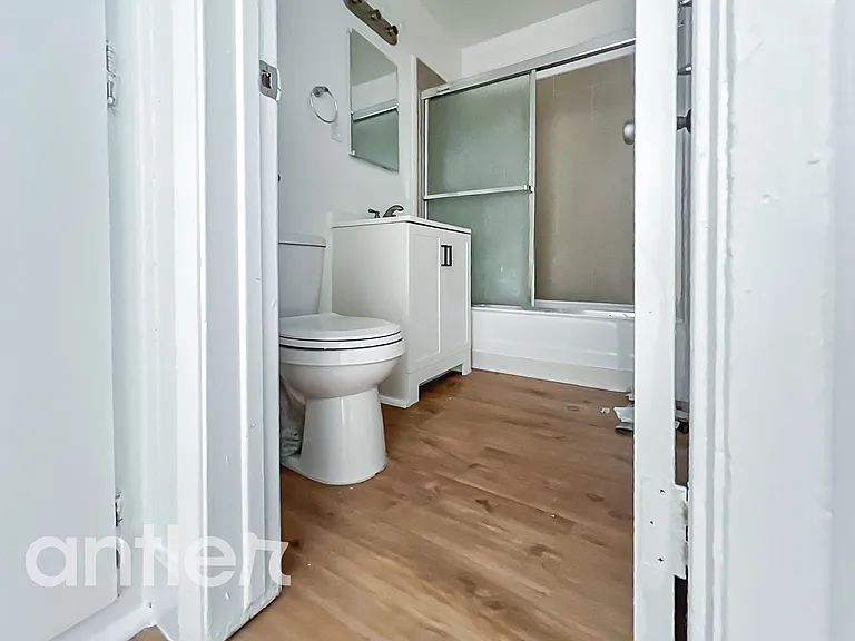 1903 S Victoria Ave #Z306 — Photo 3