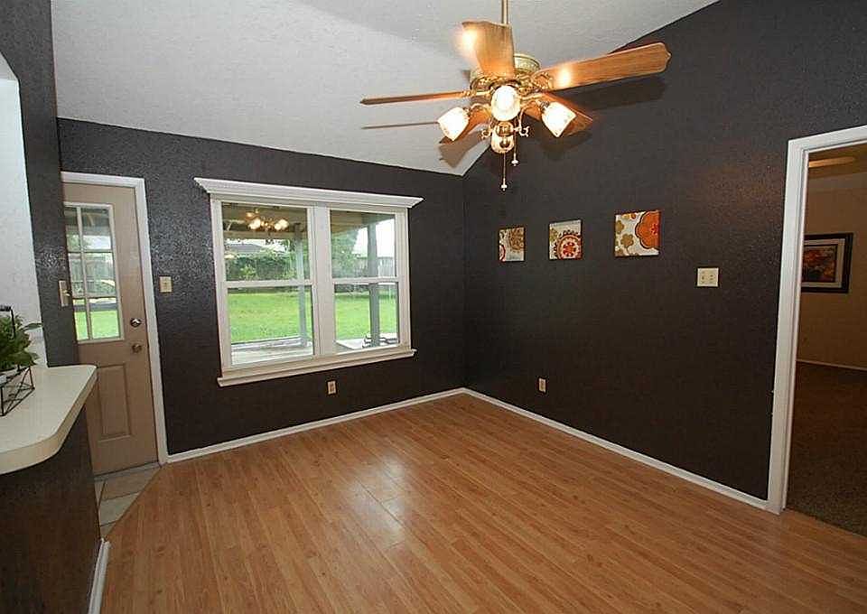 1st image of 119 Country Ln