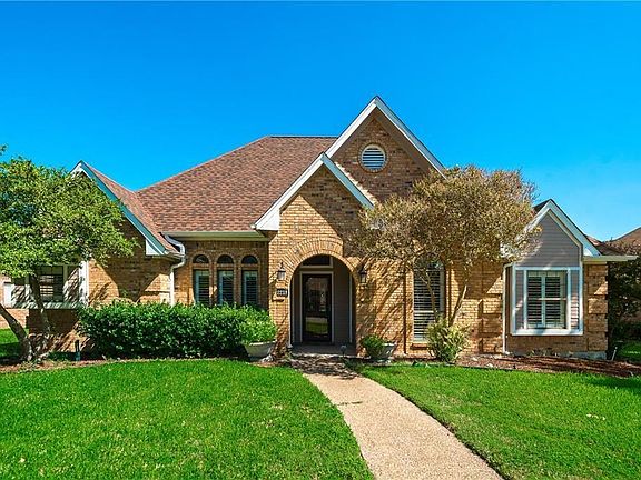 2nd image of 2218 Diamond Oaks Dr