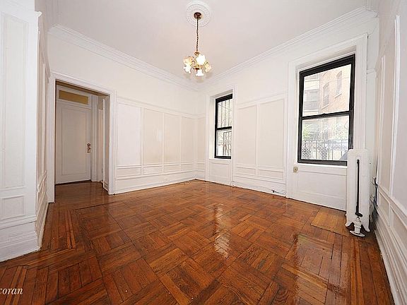 3rd image of 61 Tiemann Pl #3