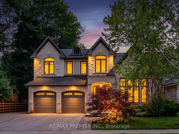 3 Cowley Ave, Toronto, ON M9B 2C9
