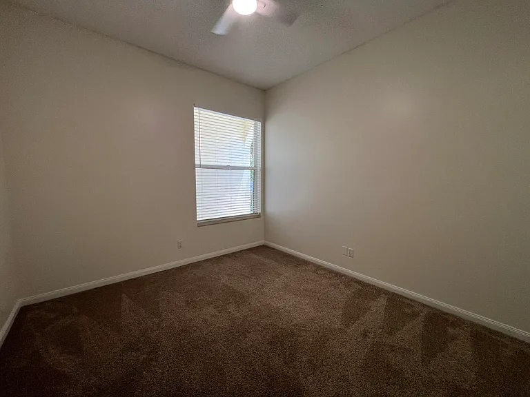 244 Hampton Pl — Photo 21