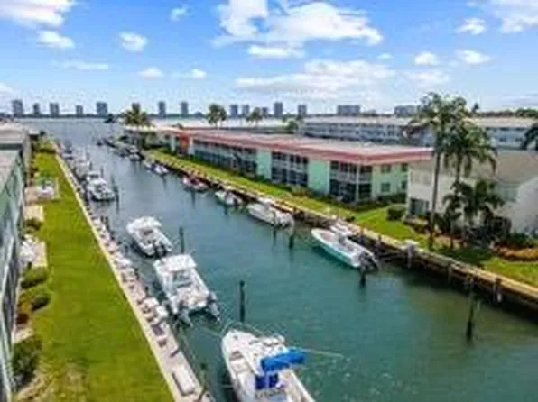 117 Lehane Terrace #210, North Palm Beach, FL 33408