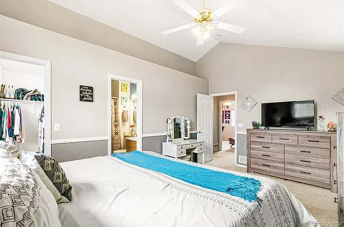 16235 Peregrine Dr — Photo 10