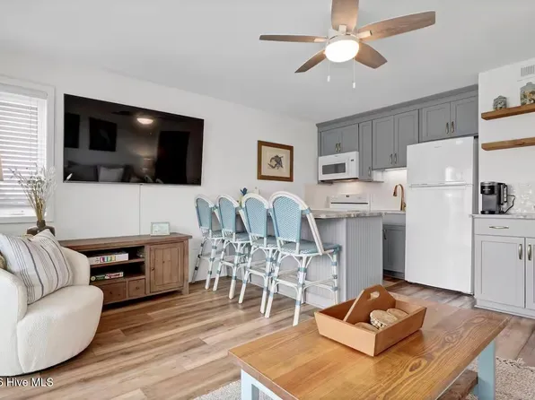 15 Nathan Street Unit 104, Wrightsville Beach, NC 28480