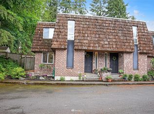 9025 236th St SW APT 1, Edmonds, WA 98026