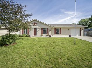 1208 Moccasin Trl, Kokomo, IN 46902