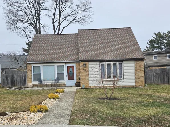 66 Oxford Cir, Norristown, PA 19403