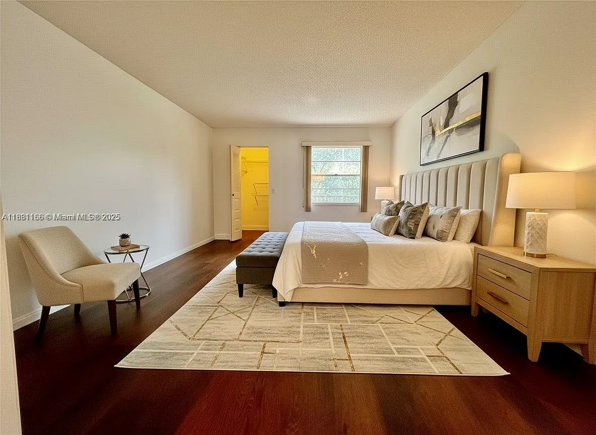 2 bed, 1100 sqft, $2,000 — Photo 4