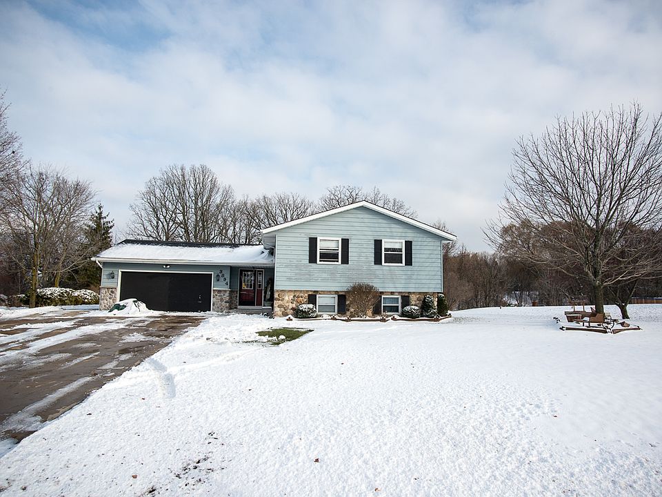 1st image of 3894 Cricket Dr