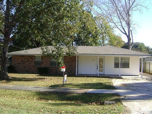 1st image of 1524 S Shirley Ave