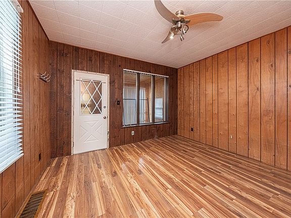 5th image of 1912 4th Ave