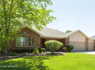 21953 Rosemary Rd, Frankfort, IL 60423