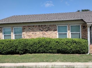 863 Meadowlark Cir, Granbury, TX 76049
