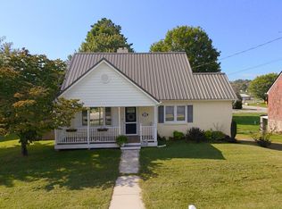305 E Buck Ave, Rural Retreat, VA 24368