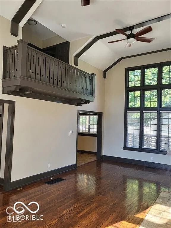 2 bed, 1.5 bath, 1056 sqft, $1,425 — Photo 4