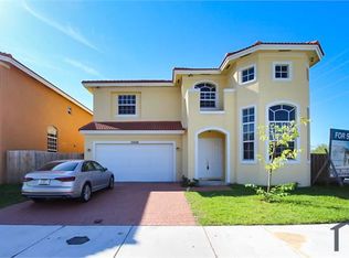 15652 SW 10th Ln, Miami, FL 33194
