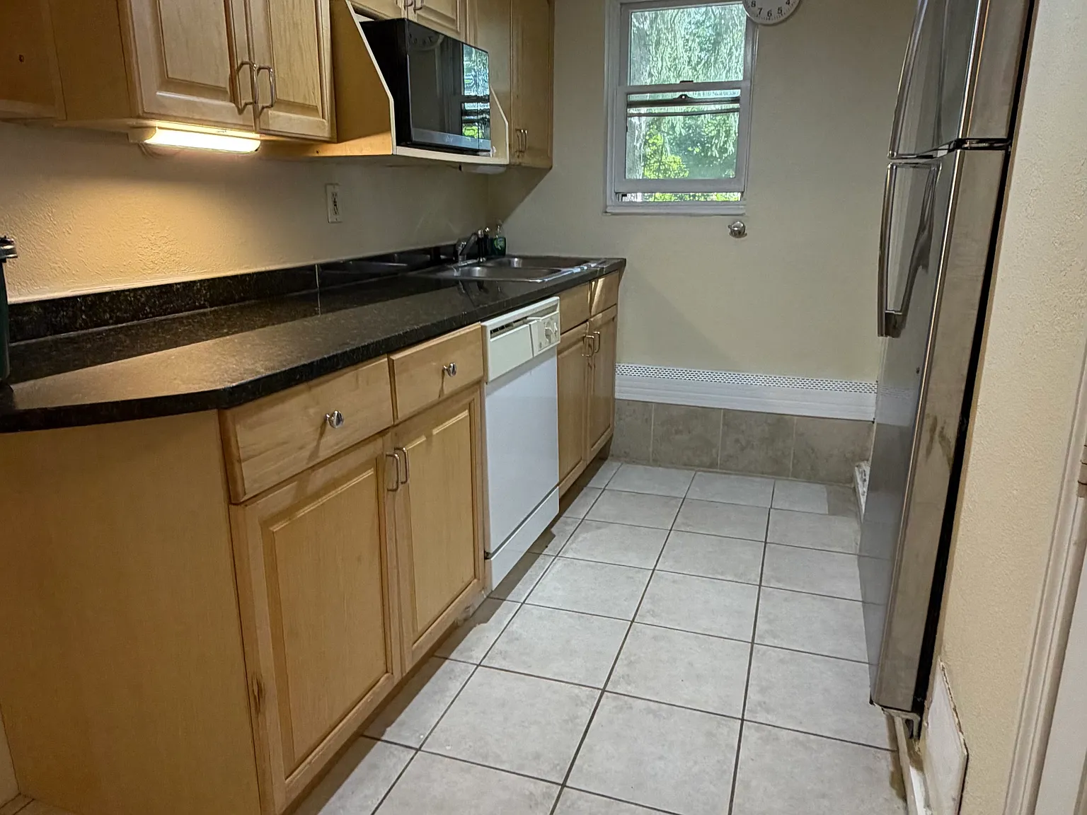1 bed, 650 sqft, $1,750 — Photo 4