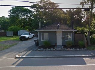 472 Oakland Beach Ave, Warwick, RI 02889
