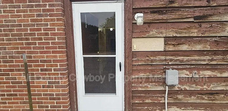 126 S Cribbon Ave — Photo 15