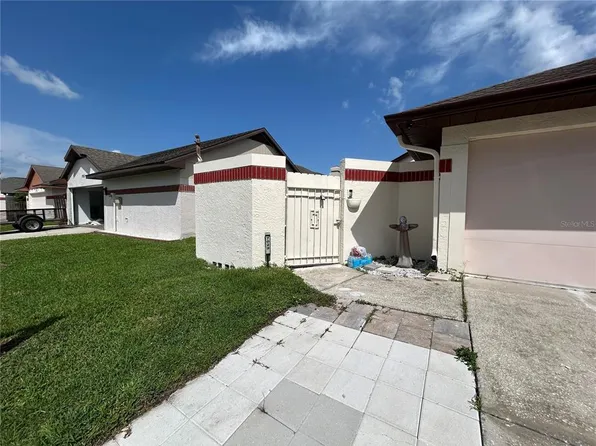 7029 Drury St, Tampa, FL 33635